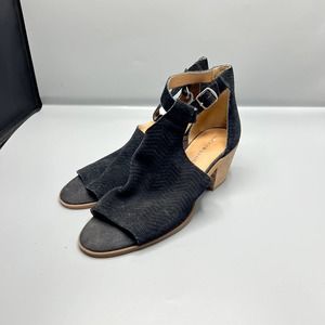 Lucky Brand Baxley Suede Open Toe Sandal 9